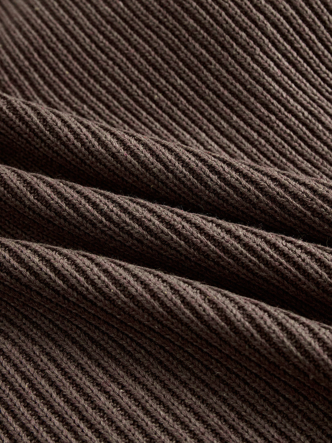 Niena | Classic Pleated Knit Midi Dress